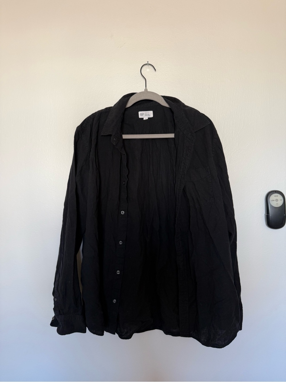 GAP Men's Black Lightweight Shirt